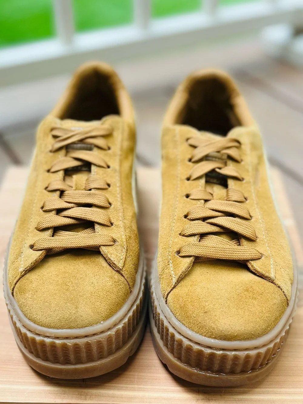 Puma Cleated Creeper Rihanna Fenty in Golden Brown Women’s Size 9